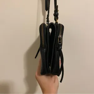 Madewell Black Leather Crossbody Purse thumbnail 4