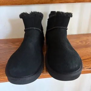 Koolaburra by UGG Victoria Mini Black Suede‎ Faux Fur Boots Womens 11 thumbnail 1
