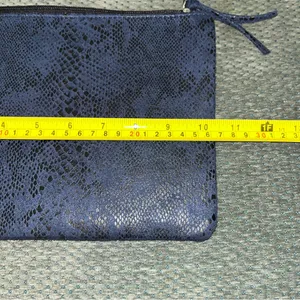 Seven for all mankind clutch navy thumbnail 3