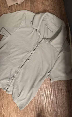 Abercrombie Top thumbnail 1