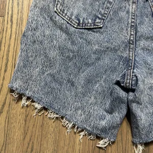Vintage 70s Levi's Shorts Womens 8 545 Loose Fit Brown Tab Cut Off Denim thumbnail 7