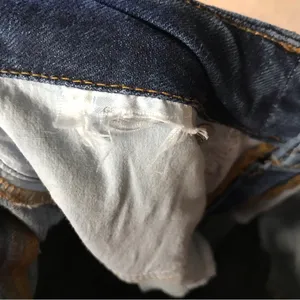Good American Good Legs Chewed Hem Skinny Jeans 29 size 8 thumbnail 11