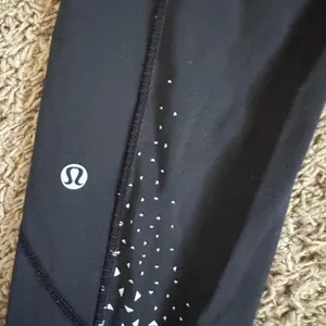 Lululemon Black Leggings with White Accents size 8 thumbnail 3