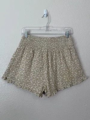NWOT Entro 100% Cotton Tan Floral Smocked High-Waisted Ruffle Shorts, Sz Small thumbnail 5