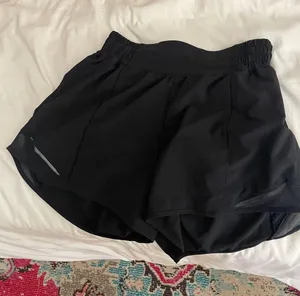 Lululemon Shorts thumbnail 2
