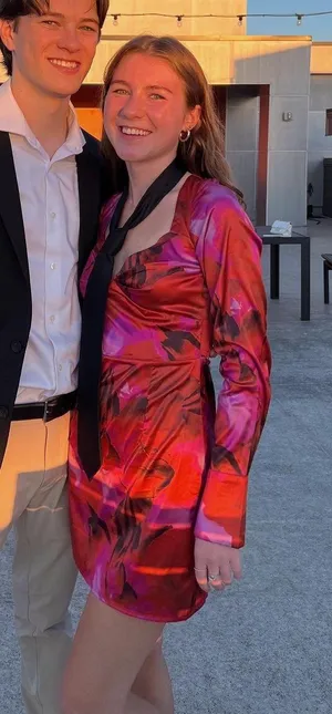 dress thumbnail 1