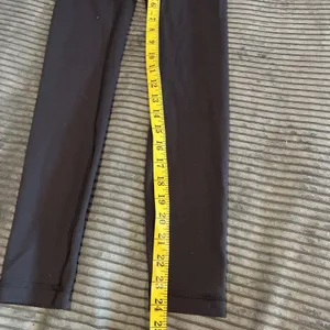 Lululemon Women's Black Solid Ankle Leggings Size 0 Spandex Align Logo thumbnail 3