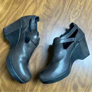 Dansko Franka Wedge Booties Brown Leather Cutout Heel Clogs Strap size 39 thumbnail 4