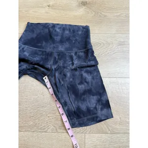 EUC Womens Lululemon Align HR Short 8" Size 4‎ Diamond Dye Pitch Graphite Grey thumbnail 4