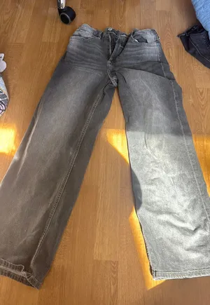 H&M jeans  thumbnail 1