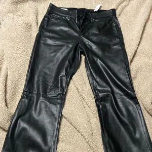 Leather pants thumbnail 1