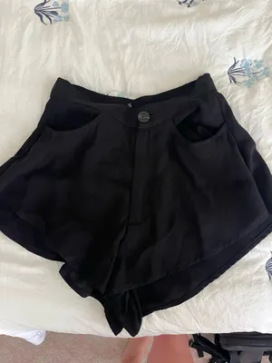 ZARA Black Shorts High-Waisted thumbnail 3