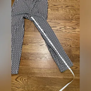 H&M Ankle straight pants Black and white geometric print. Size 8 thumbnail 7