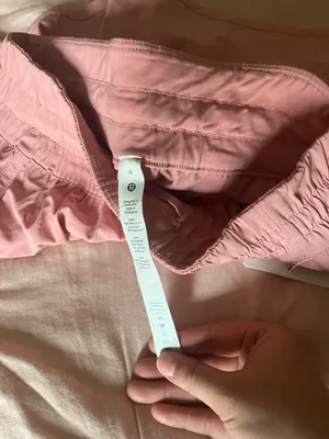 Lululemon Tracker LR Short 4” thumbnail 3