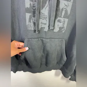 Taylor Swift UNISEX Official Merch Eras Tour Dark Gray Graphic Hoodie Sz M thumbnail 3
