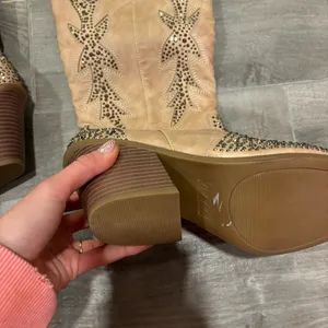 Sugar Kammy Bling Boots Rhinestone Pull On Western Boot Tan Size 11 thumbnail 6
