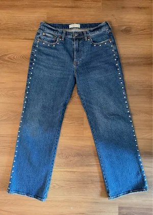 Abercrombie Mid-rise Loose Jeans thumbnail 1