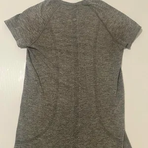 Lululemon Swiftly Tech thumbnail 1