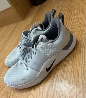 Nike  thumbnail 1