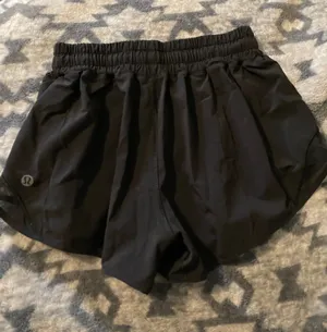 Lululemon Shorts thumbnail 1