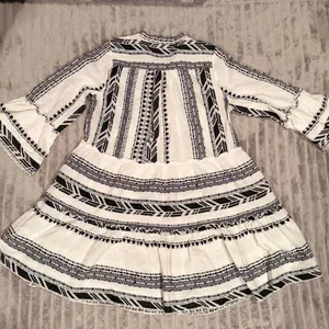 Elan Geometric Print Babydoll Mini Dress White Black Boho Tiered Bell‎ Sleeve L thumbnail 9