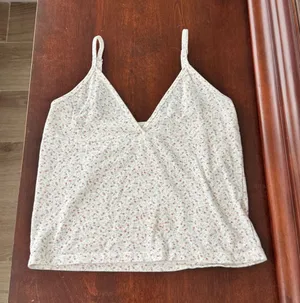 Brandy Melville Floral Print Spaghetti Strap Cami Top - White with Pink Floral thumbnail 1