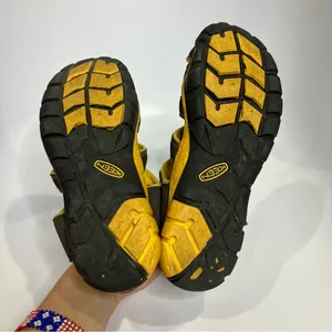 Keen Newport H2‎ sandals gray yellow women’s size 5 casual hiking water shoes thumbnail 6