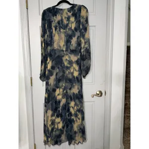 ASOS Beige and Black Long-Sleeve V-Neck Maxi Dress thumbnail 3