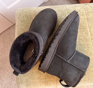 UGG Boots Black thumbnail 1