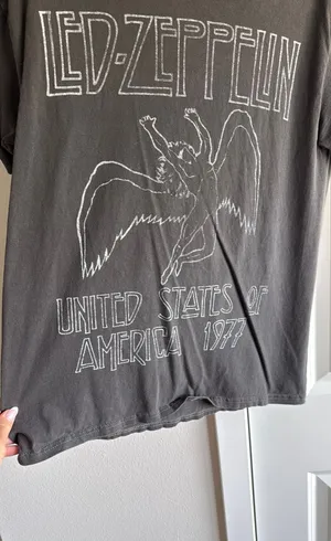 Led Zeppelin T thumbnail 1