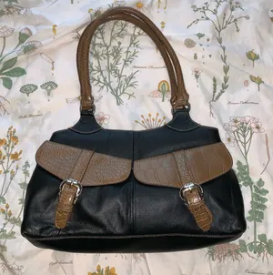 Shoulder bag thumbnail 1