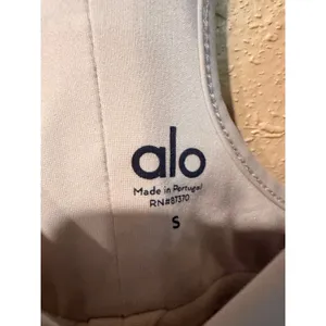 Alo Yoga Activewear Set Women S White Camo Wild Thing Bra High-Waist Biker Short thumbnail 4