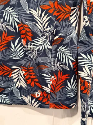 NWT Hang Ten Size S UPF 50+ Tropical Floral Long Sleeve Rash Guard Swim Shirt thumbnail 9