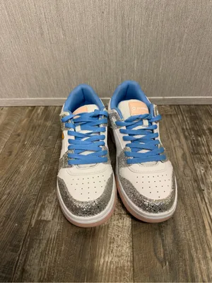 NWOB Airwalk Women’s White and Light Blue Glitter Accent Sneakers Size 9 thumbnail 12