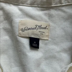 Universal Threads Cream Shirt thumbnail 2