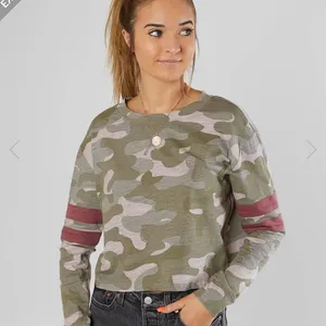 HP🎉NWT Cropped Camo T-shirt thumbnail 2