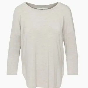 ✨Aritzia Babaton Norris Grey Sz Medium T-Shirt✨ thumbnail 2