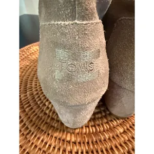 TOMS Desert Wedge Taupe Suede Lace Up Ankle Booties Womens‎ 8.5 Heel Shoes thumbnail 6