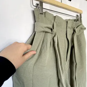 a new day sage green‎ paperbag trousers straight leg women's size XS rayon nylon thumbnail 3