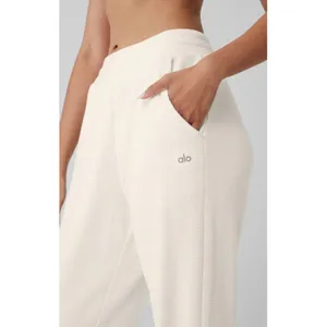 Alo Weekend Escape Joggers Ivory Waffle Thermal High-Rise Waist Cream Sweatpants thumbnail 3