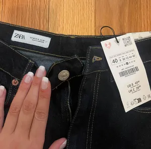Full Length High Rise Wide Leg Jeans thumbnail 2