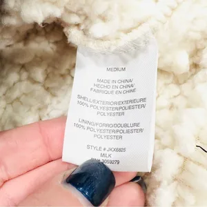 NWT Thread & Supply Cream Black Piping Quarter Zip Sherpa Pullover Sweatshirt thumbnail 3