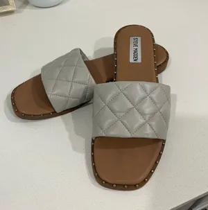 Steve Madden Slip-Ons thumbnail 1