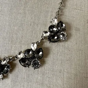 Grey and clear rhinestone necklace Silver thumbnail 2