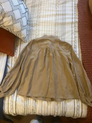 Banana Republic Top thumbnail 3