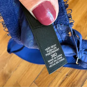 VICTORIAS SECRET Very Sexy Push Up Bra Blue Black Lace 38D‎ thumbnail 5