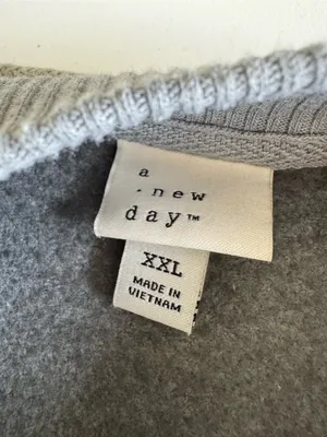 A New Day Light Gray Fleece Oversized Crewneck Sweatshirt Sz XXL thumbnail 4