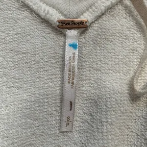 Free People No Frills Pullover Top Cream Lace Insert Vneck Sweatshirt‎ Small thumbnail 9