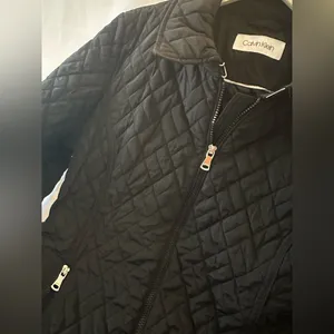 Calvin Klein women’s size large quilted black jacket thumbnail 3
