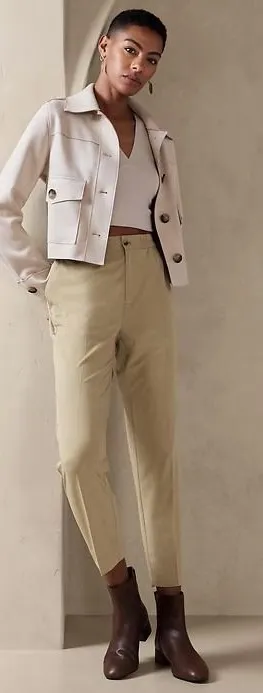 Banana Republic Airstretch Tapered Pant Khaki Beige Elastic Waist Ankle M thumbnail 1